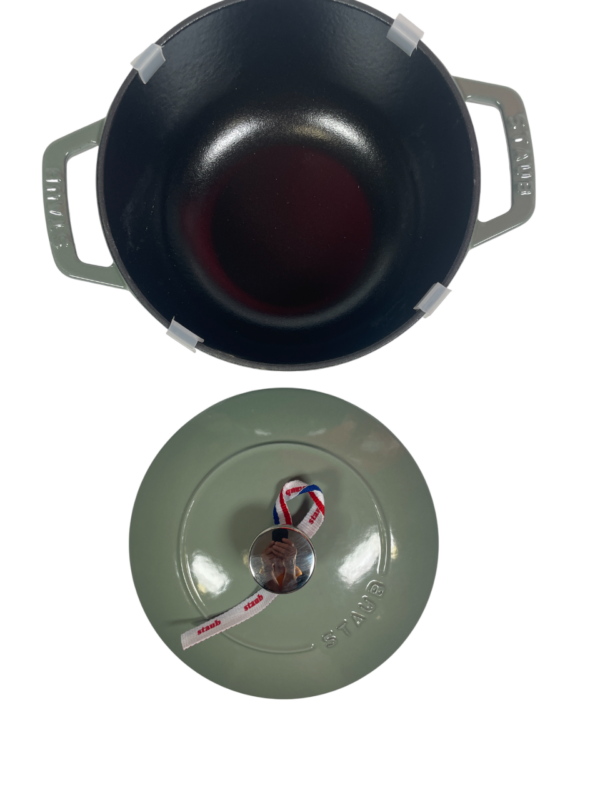 STAUB Öntöttvas főzőedény, zománcozott, 18 cm/1,66 liter, La Marmite kerek ,Eukaliptusz zöld (46)