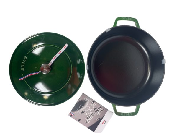 STAUB Öntöttvas, zománcozott, Chistera serpenyő, lábas, fedővel, 28 cm/3,7 liter, bazsalikom zöld színű (55)