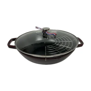 STAUB Wok Perfect Pan öntöttvas wok –30 cm– Grenadine-gránátvörös (67)