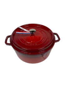 STAUB Öntöttvas főzőedény, zománcozott, 26 cm/5,2 liter, Cocotte Ronde kerek, Cseresznye piros (69